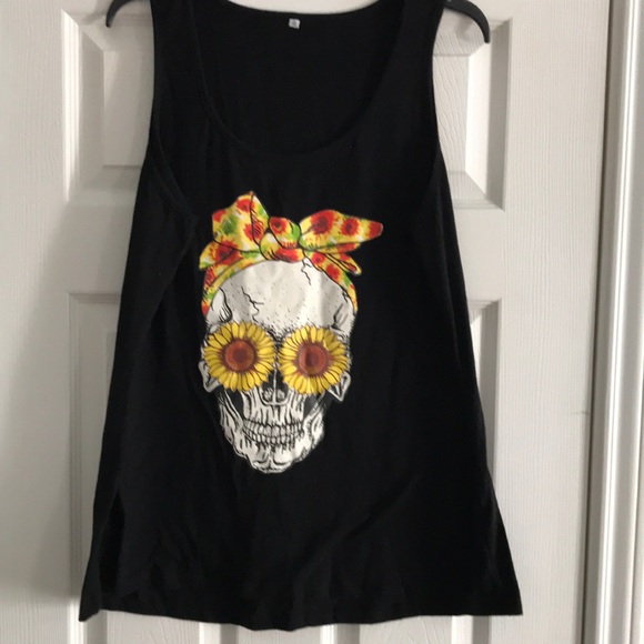 Tops - Black t-shirt tank top. Size x-large